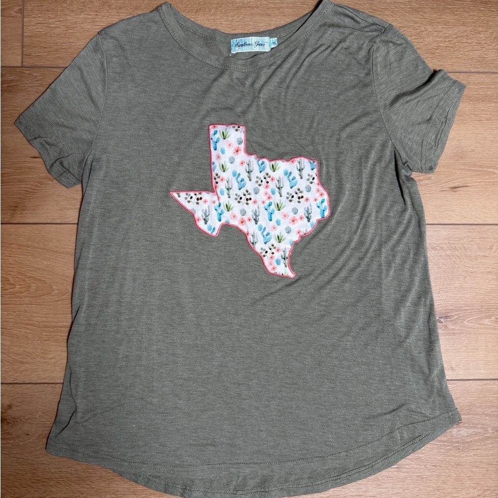 Southern Grace Texas Tee XL | Floral Cactus Texas Shirt | Gray Short Sleeve